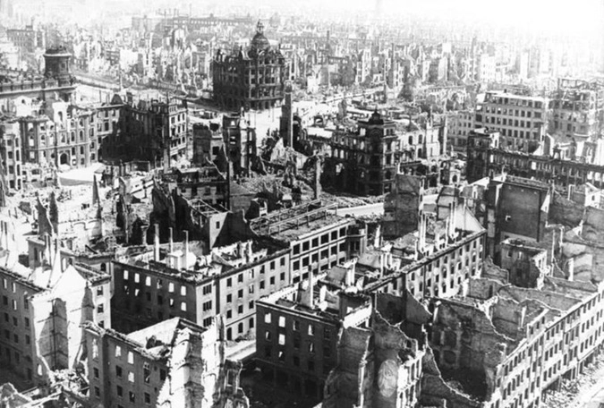 Разрушенный Дрезден. Фото из немецких архивов, 1945 год