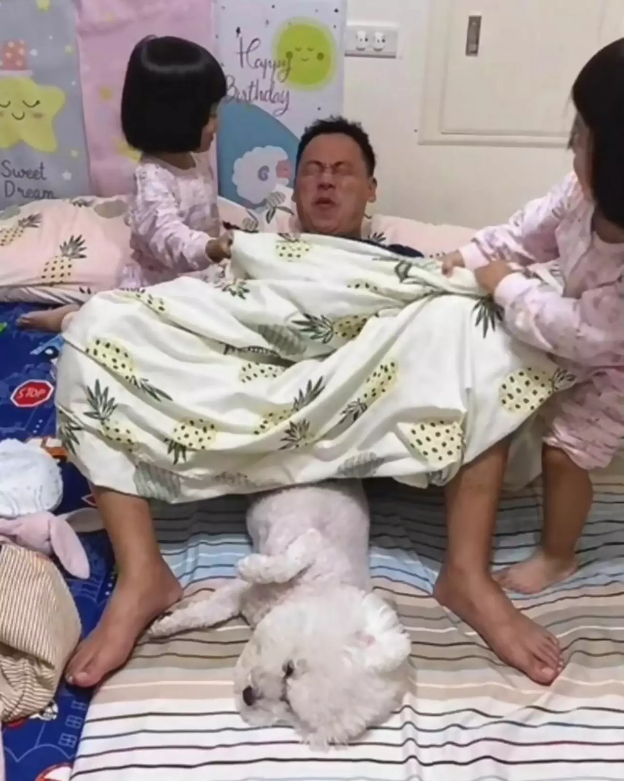 Это странно. Это странно.