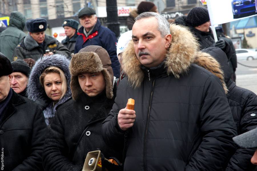 Митинг против платных парковок