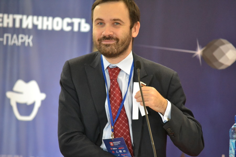 Stanislav Myasnikov (c)