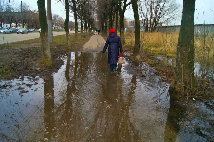 Водные процедуры очень полезны. 