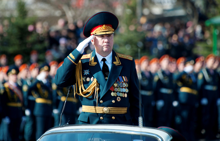 Командующий парадом