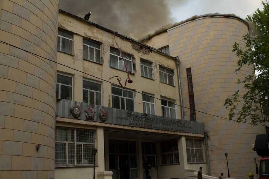 Академия жуковского в москве фото Как тушили академию Жуковского