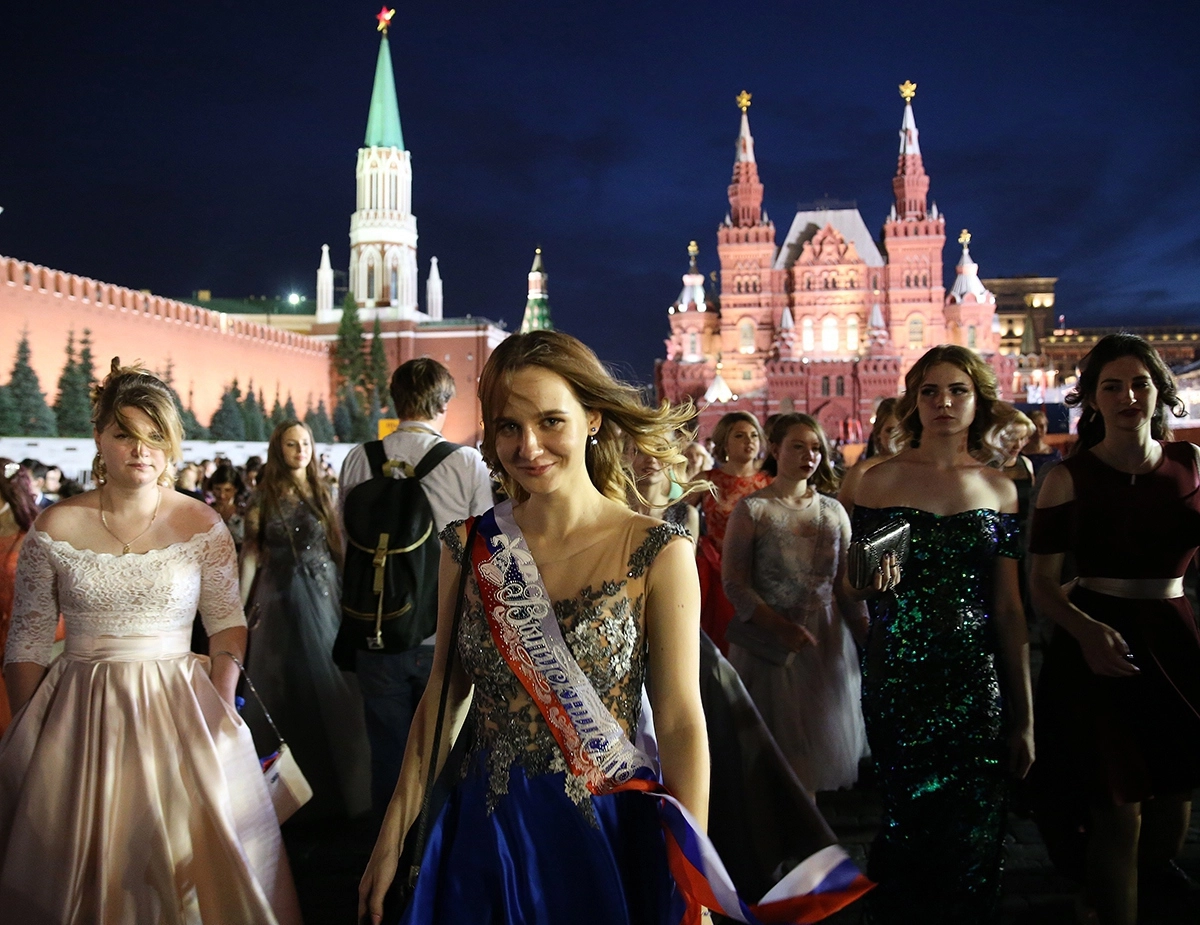 Выпускной бал в кремле. Выпускной в Кремле. Выпускной в Москве. Выпускной бал в Москве.