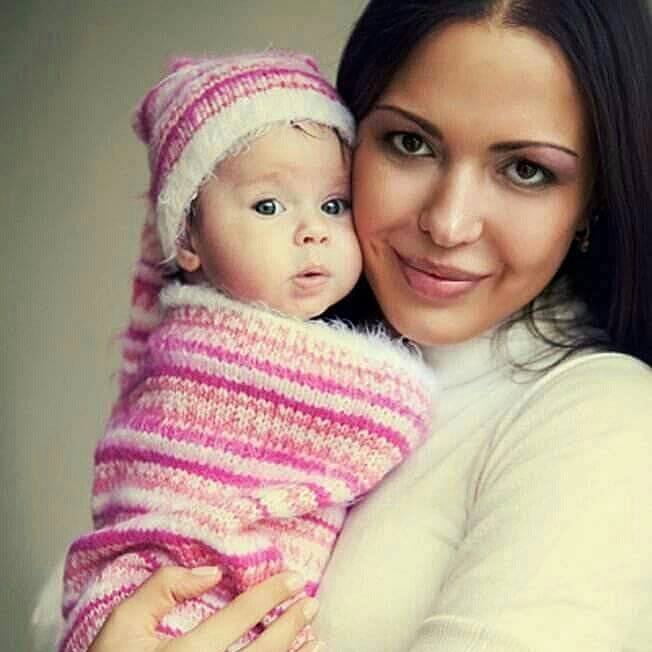 Алина Брагина с дочерью Арианой до похищения Алина Брагина с дочерью Арианой до похищения