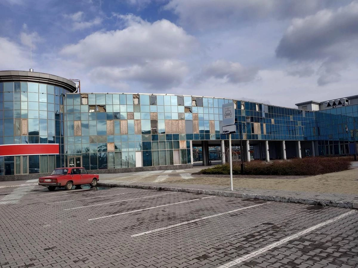 Ж/Д вокзал со стороны фронта Ж/Д вокзал со стороны фронта