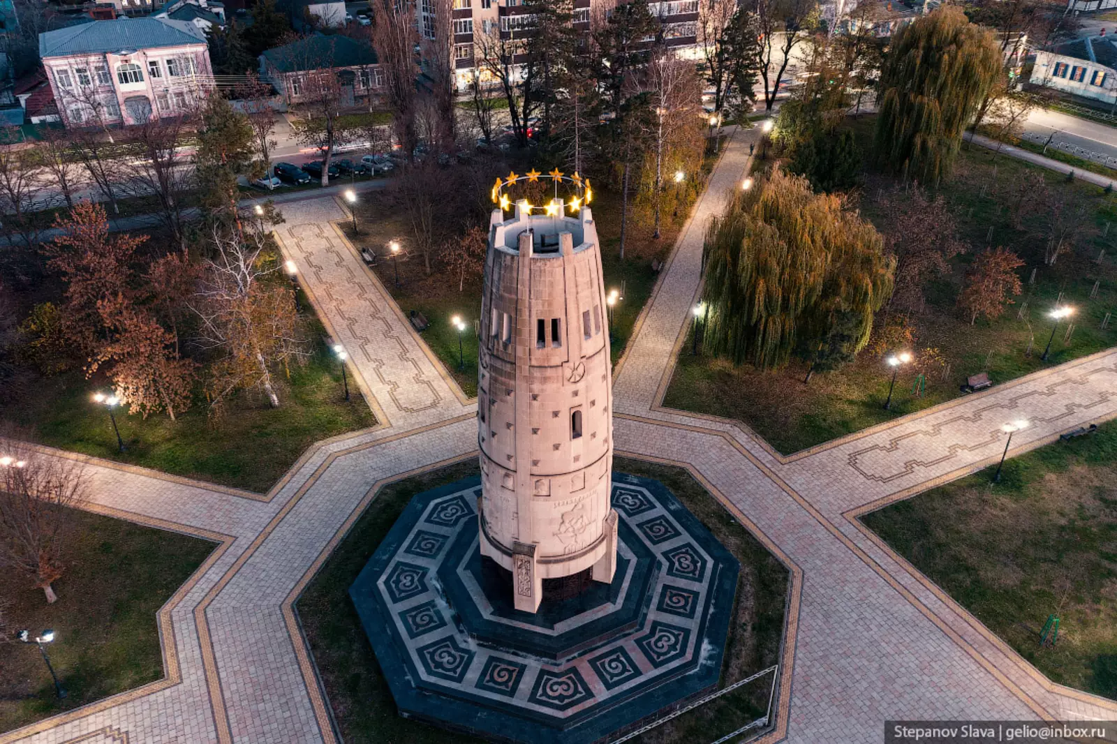 Столица города майкоп. Майкоп. Майкоп столица Республики Адыгея. Монумент единения Майкопа. Майкоп центр города.