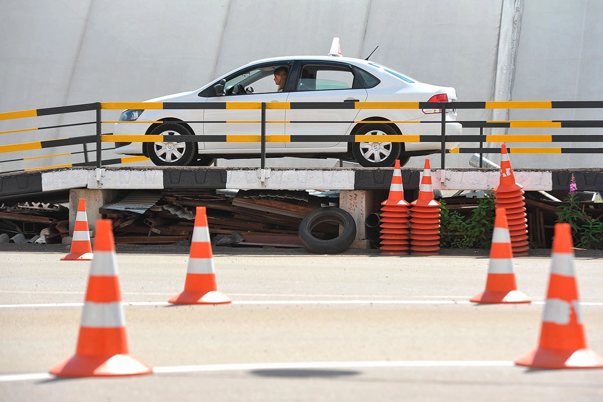 Экзамен в автошколе Экзамен в автошколе