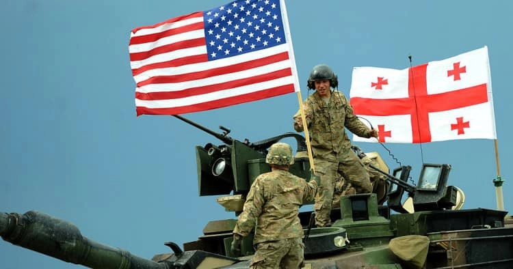 Фото со страницы Бату Кутелии Фото со страницы Бату Кутелии