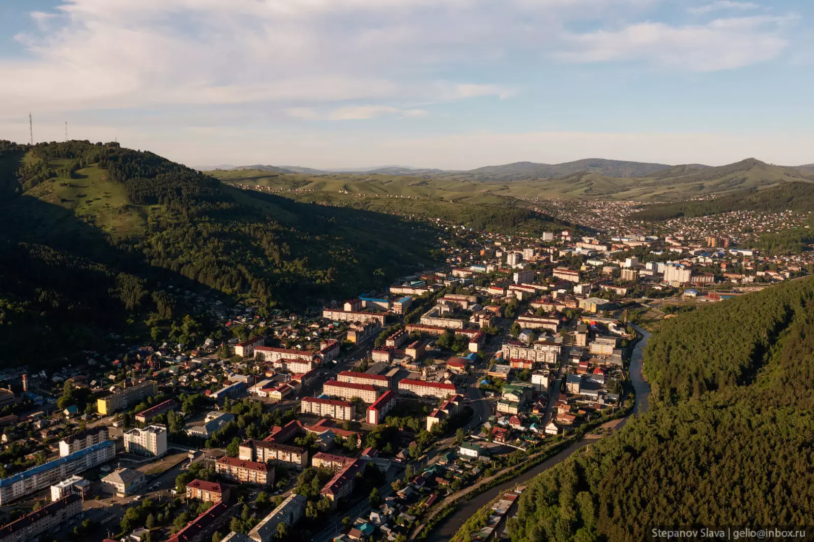 Горно алтайск фото. Горное село. Горно Алтайск. Курорты Алтая. Горный Алтай.