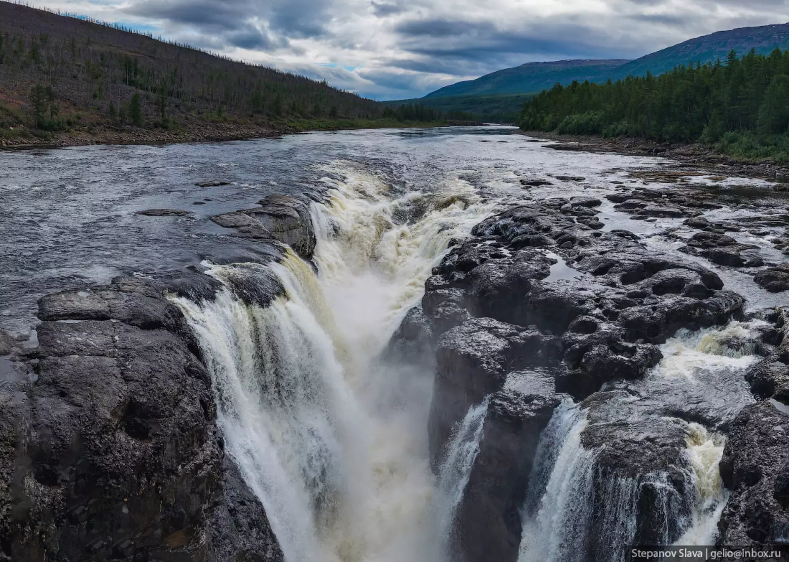 Край тысяча. Путорана Красноярский край. Иркиндинский водопад. Вершины плато Путорана. Плато Путорана озера и водопады.