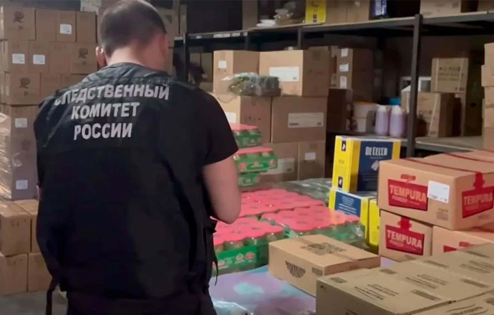 СК: обвиняемые в массовом отравлении в России пытались уничтожить продукцию